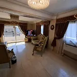 Alyamam Palace